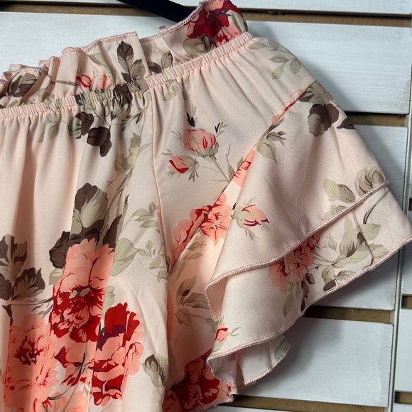 Floral Off-Shoulder Ruffle Top - Picture 4 of 4